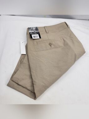 Ben Hogan Men’s Khaki Golf Shorts Size 40 NWT